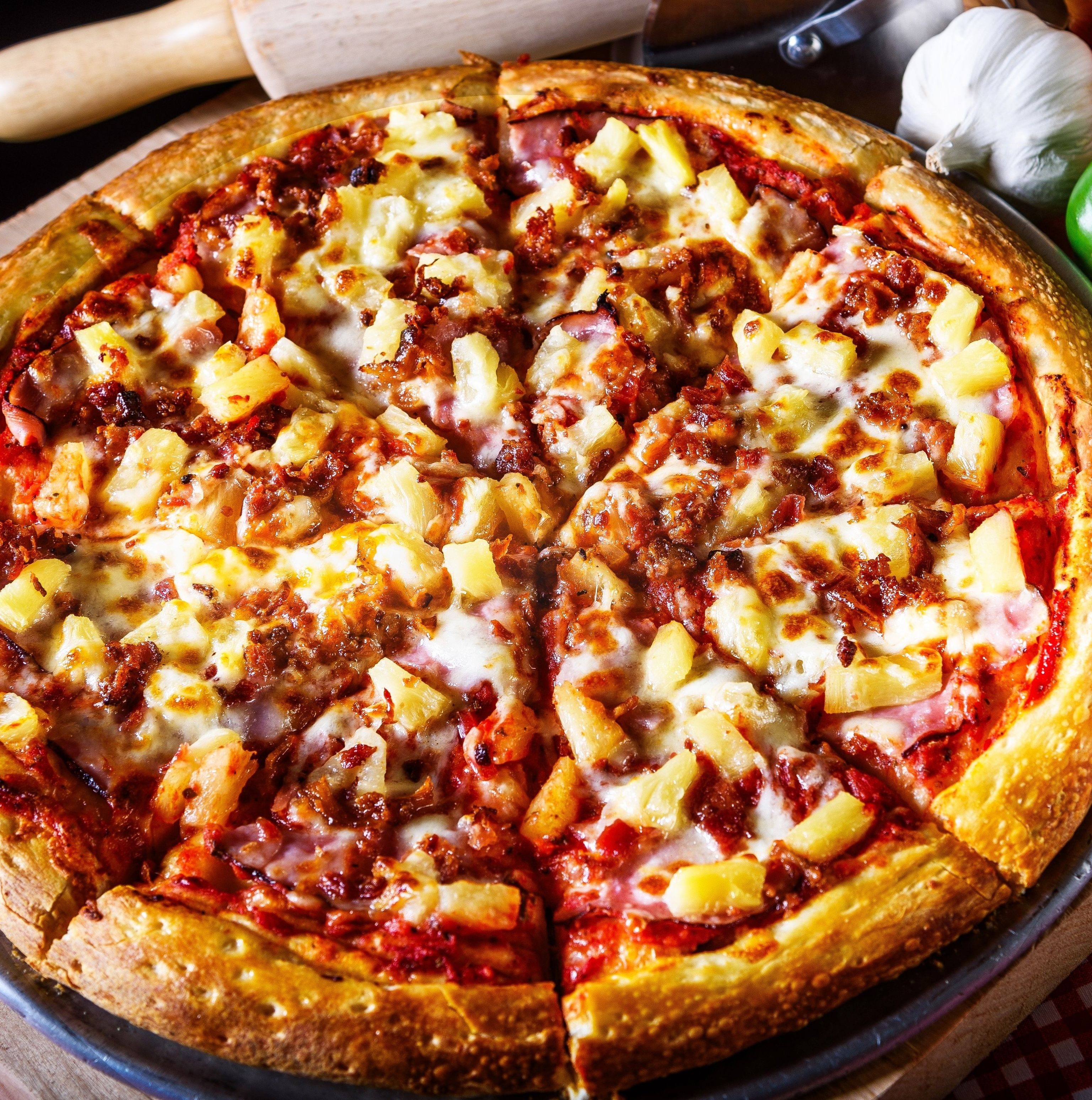 Aloha (Hawaiian) Pizza.